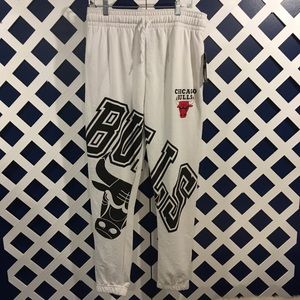 NWT~ Chicago Bulls XL Joggers